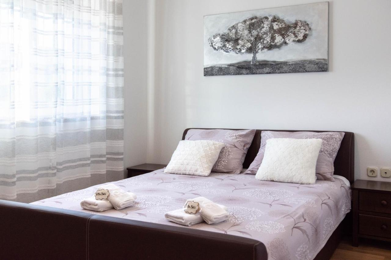 Vacation Villa Matic With 7 Bedrooms Sinj Kültér fotó